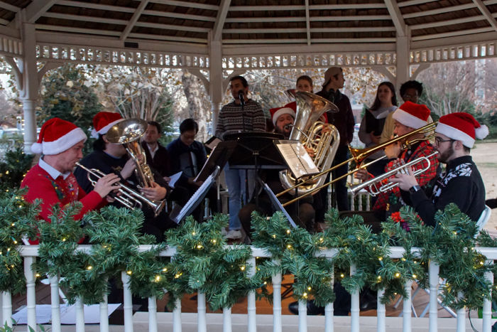 Musicians play music